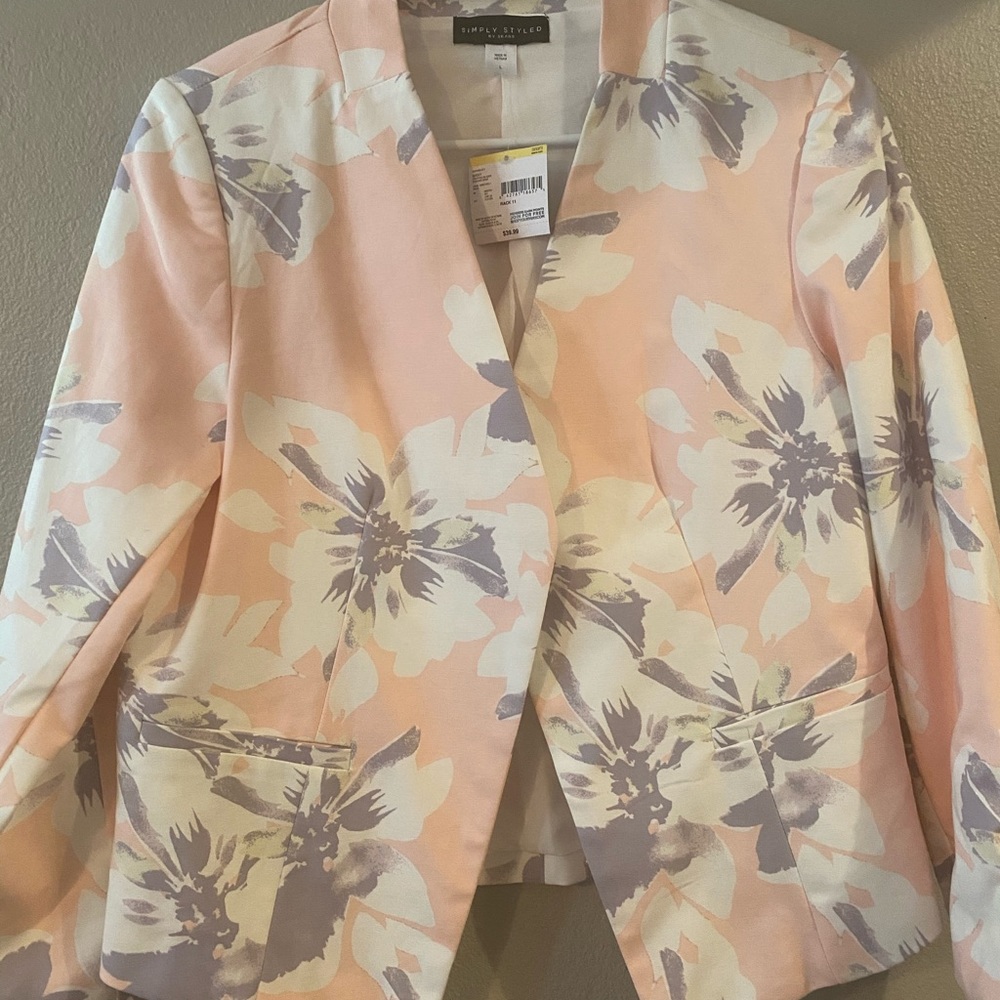 Simply styled floral blaze